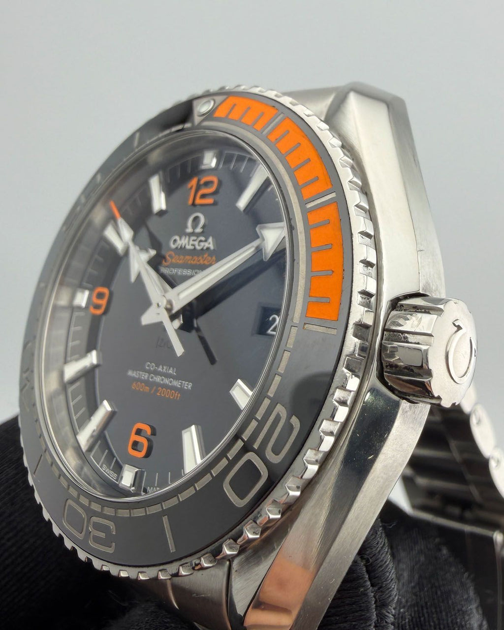 Omega 215.30.44.21.01.002