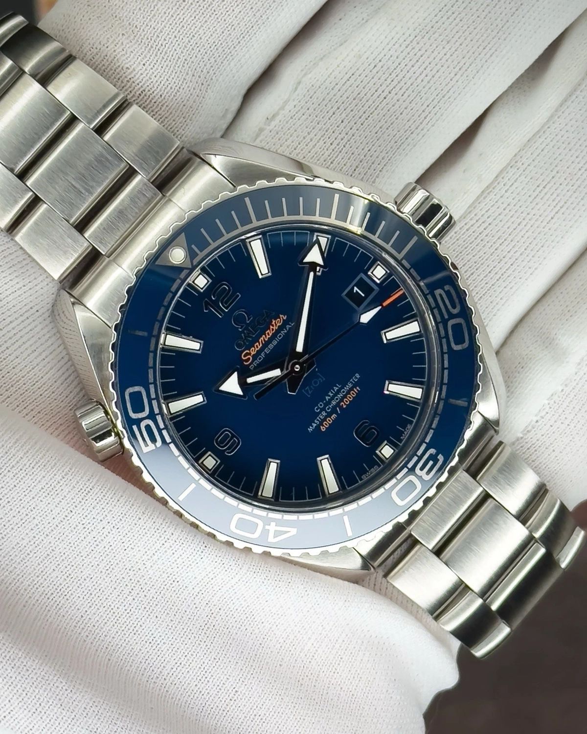 Omega 215.30.44.21.03.001