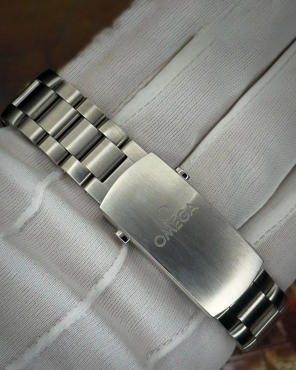 Omega 215.30.44.21.03.001
