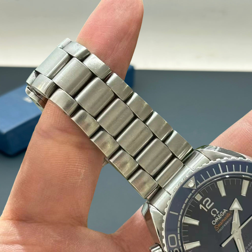 Omega 215.30.44.21.03.001