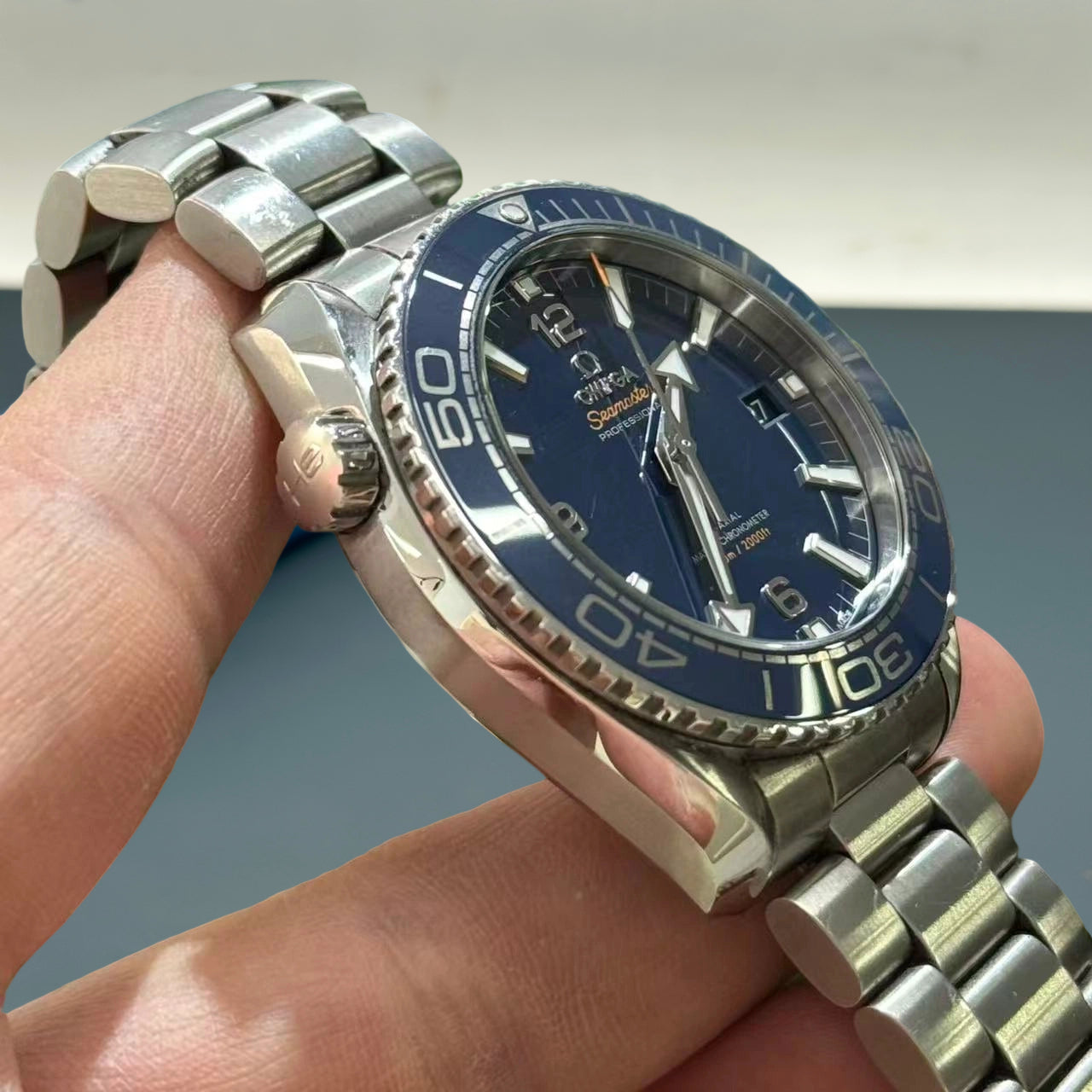 Omega 215.30.44.21.03.001