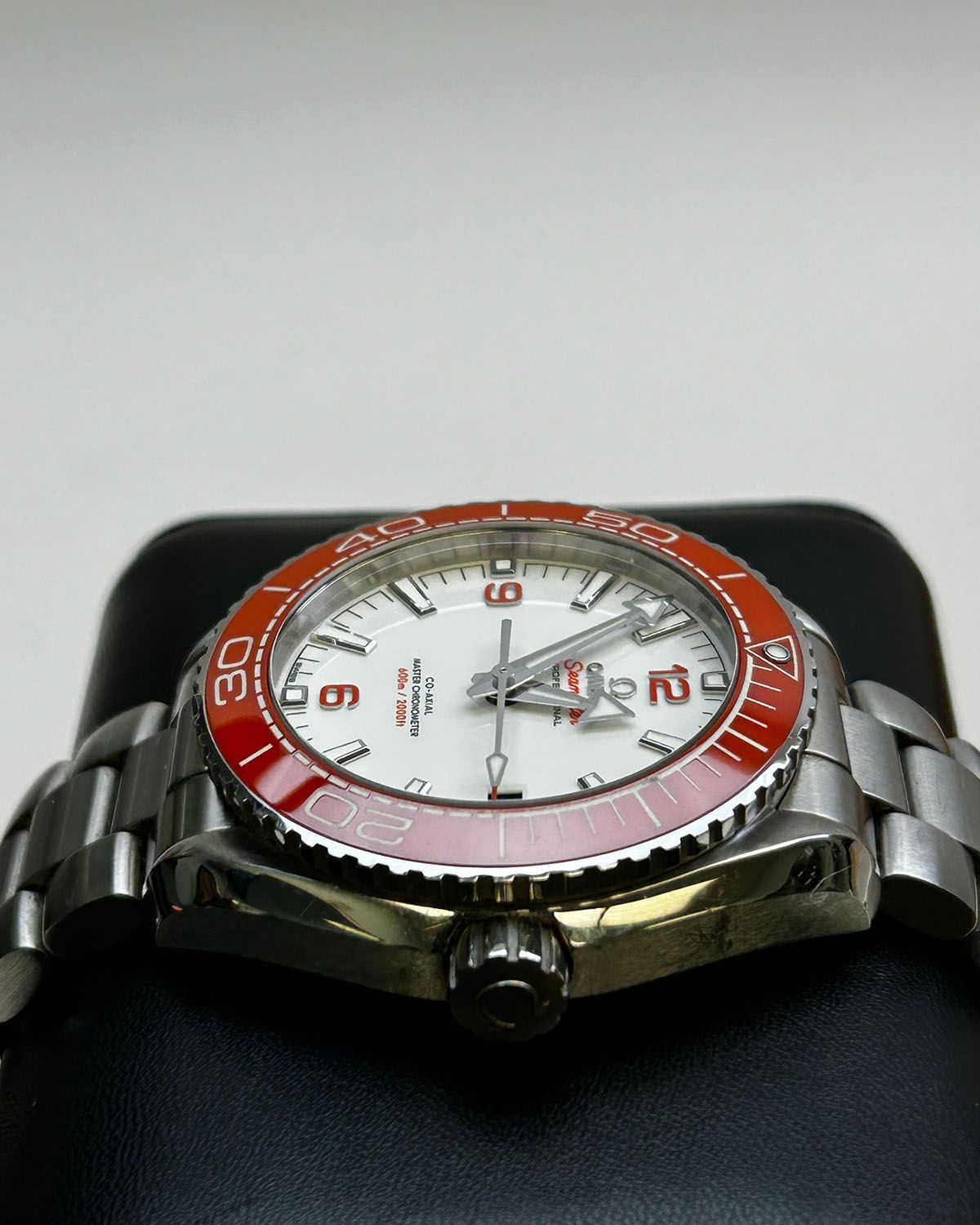 Omega 215.30.44.21.04.001