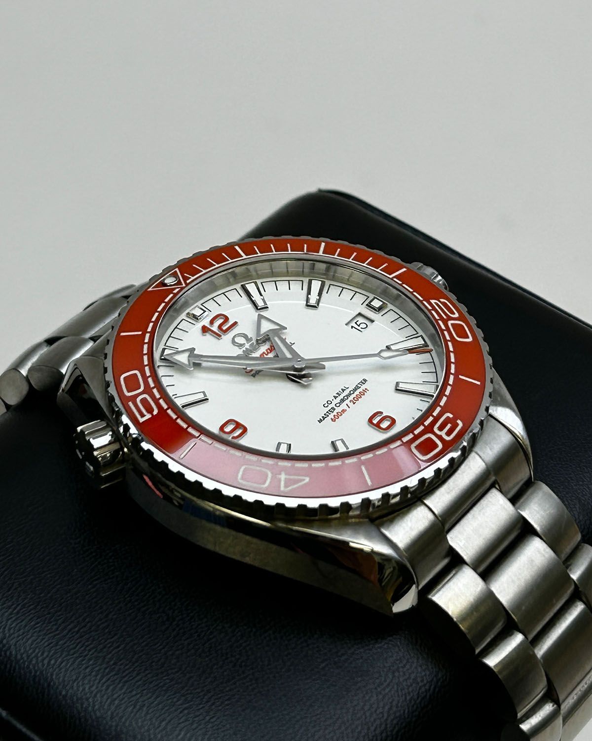 Omega 215.30.44.21.04.001