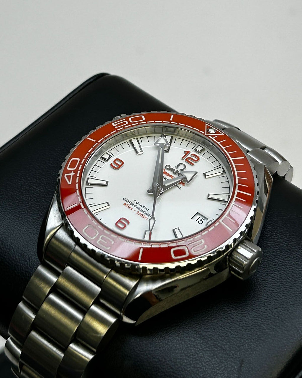 Omega 215.30.44.21.04.001