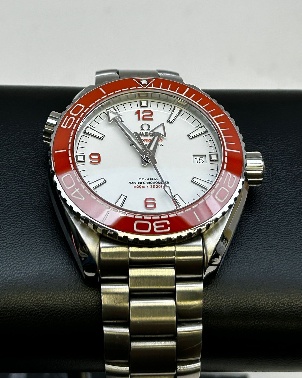 Omega 215.30.44.21.04.001