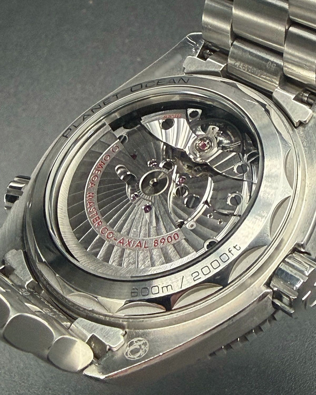 Omega 215.30.44.21.04.001