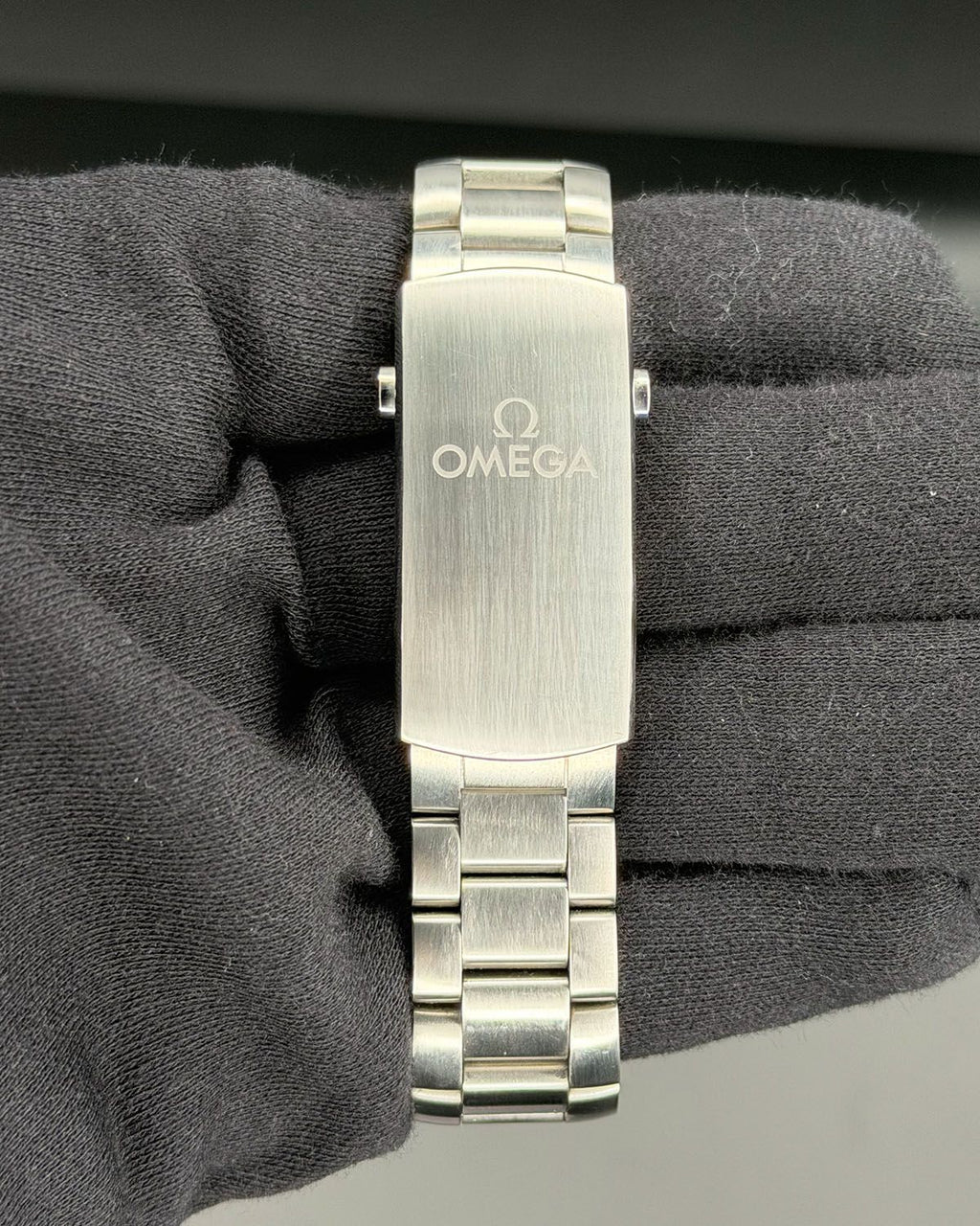 Omega 215.30.44.21.04.001