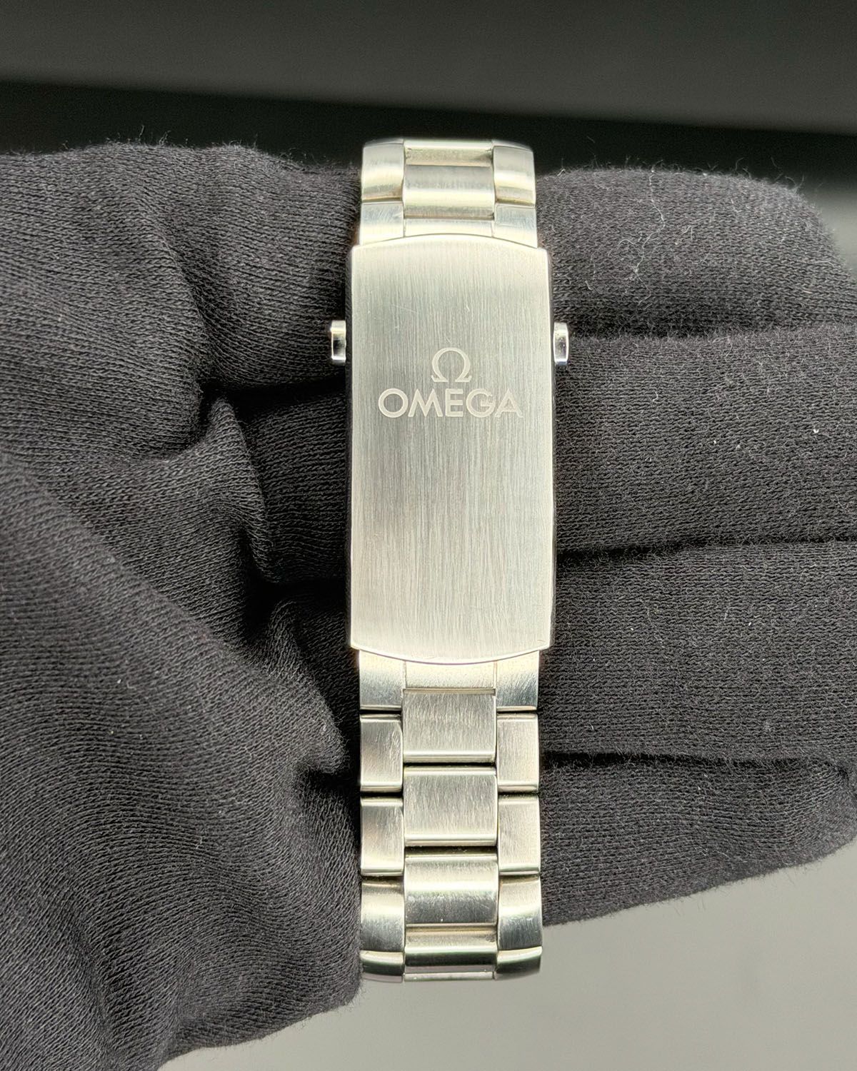 Omega 215.30.44.21.04.001