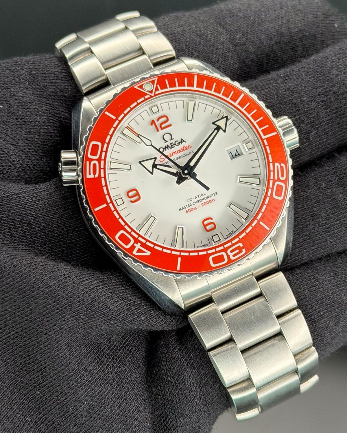 Omega 215.30.44.21.04.001