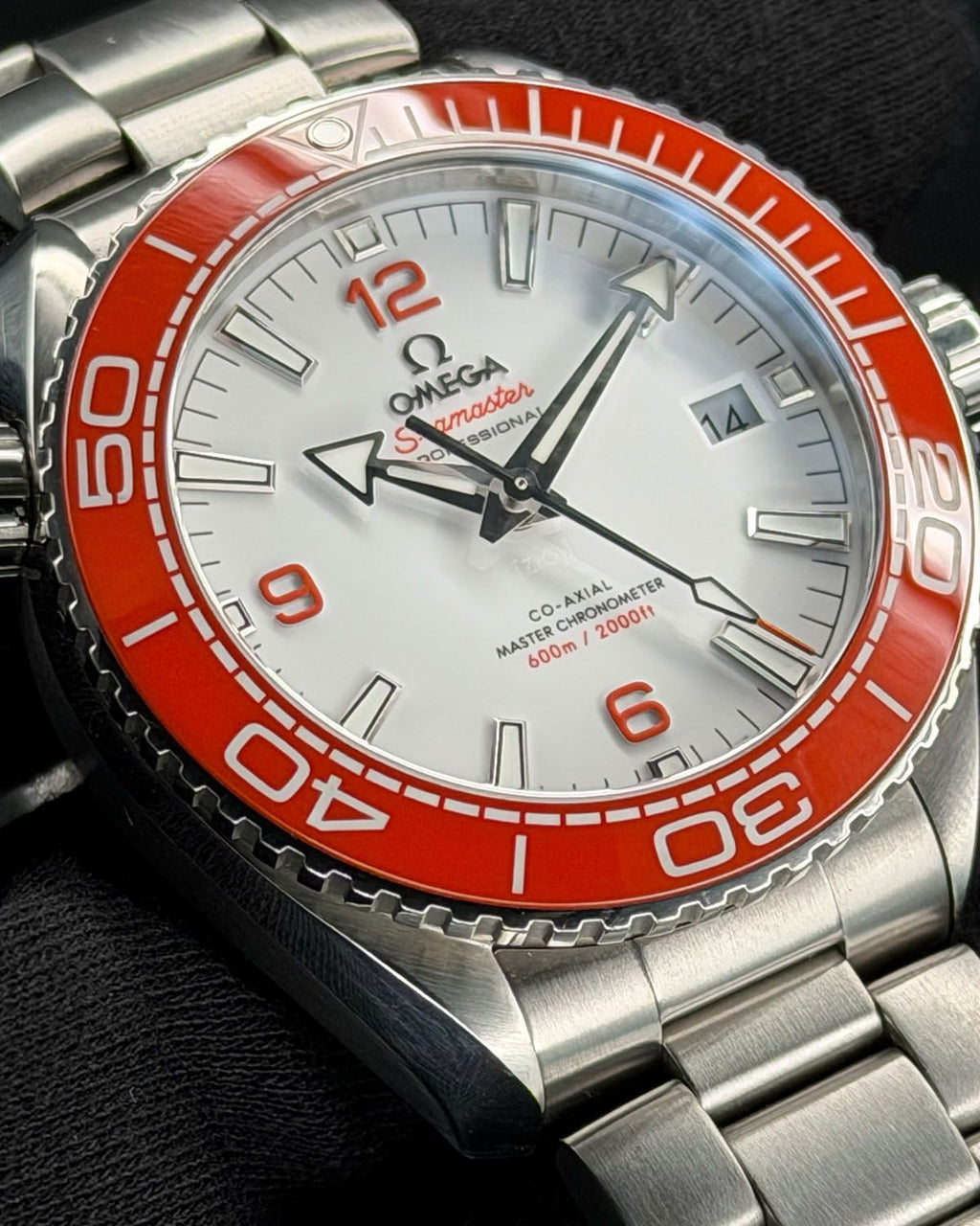 Omega 215.30.44.21.04.001