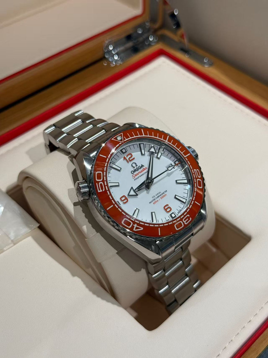 Omega 215.30.44.21.04.001