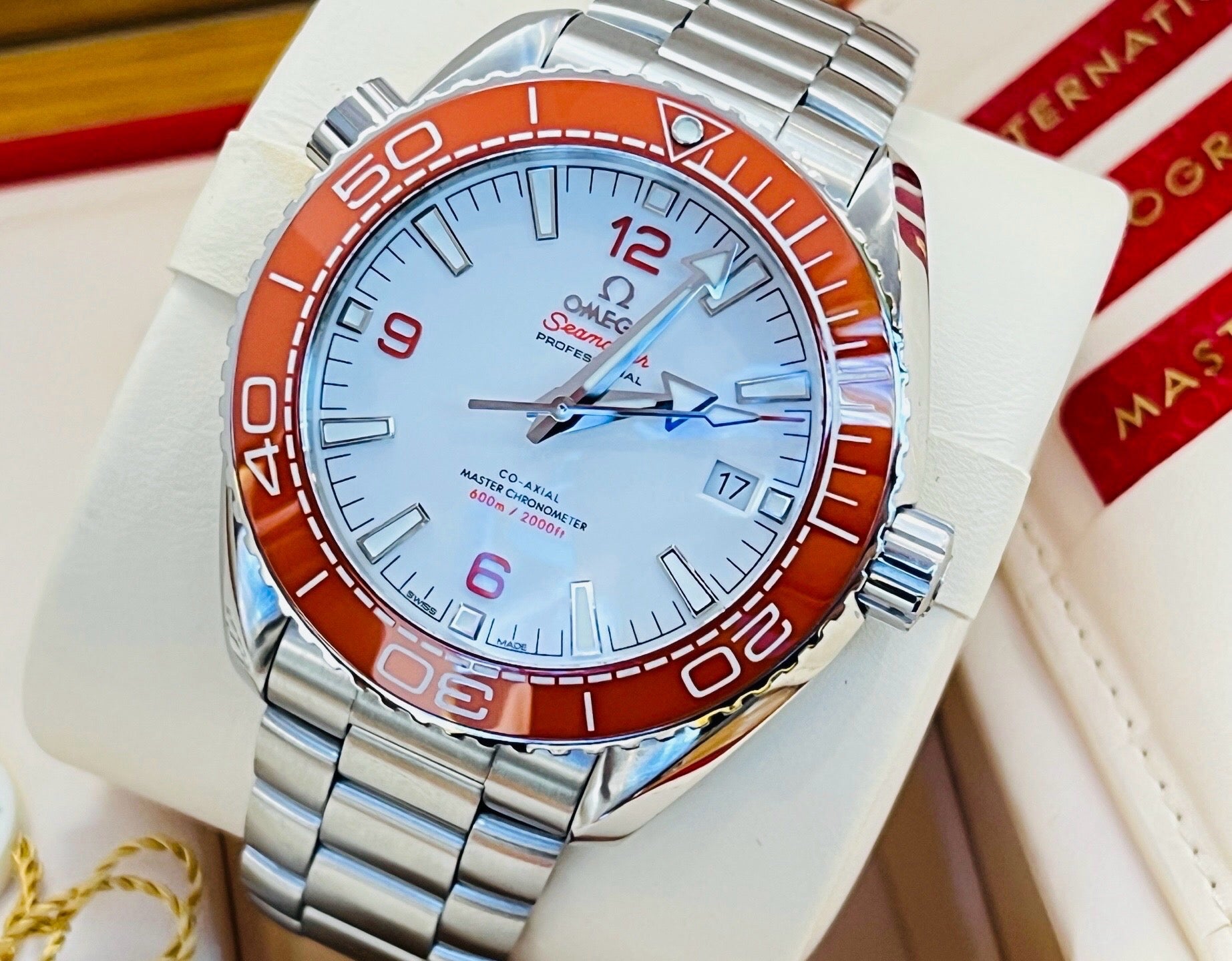 Omega 215.30.44.21.04.001