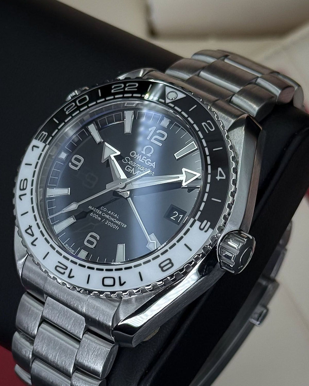 Omega 215.30.44.22.01.001