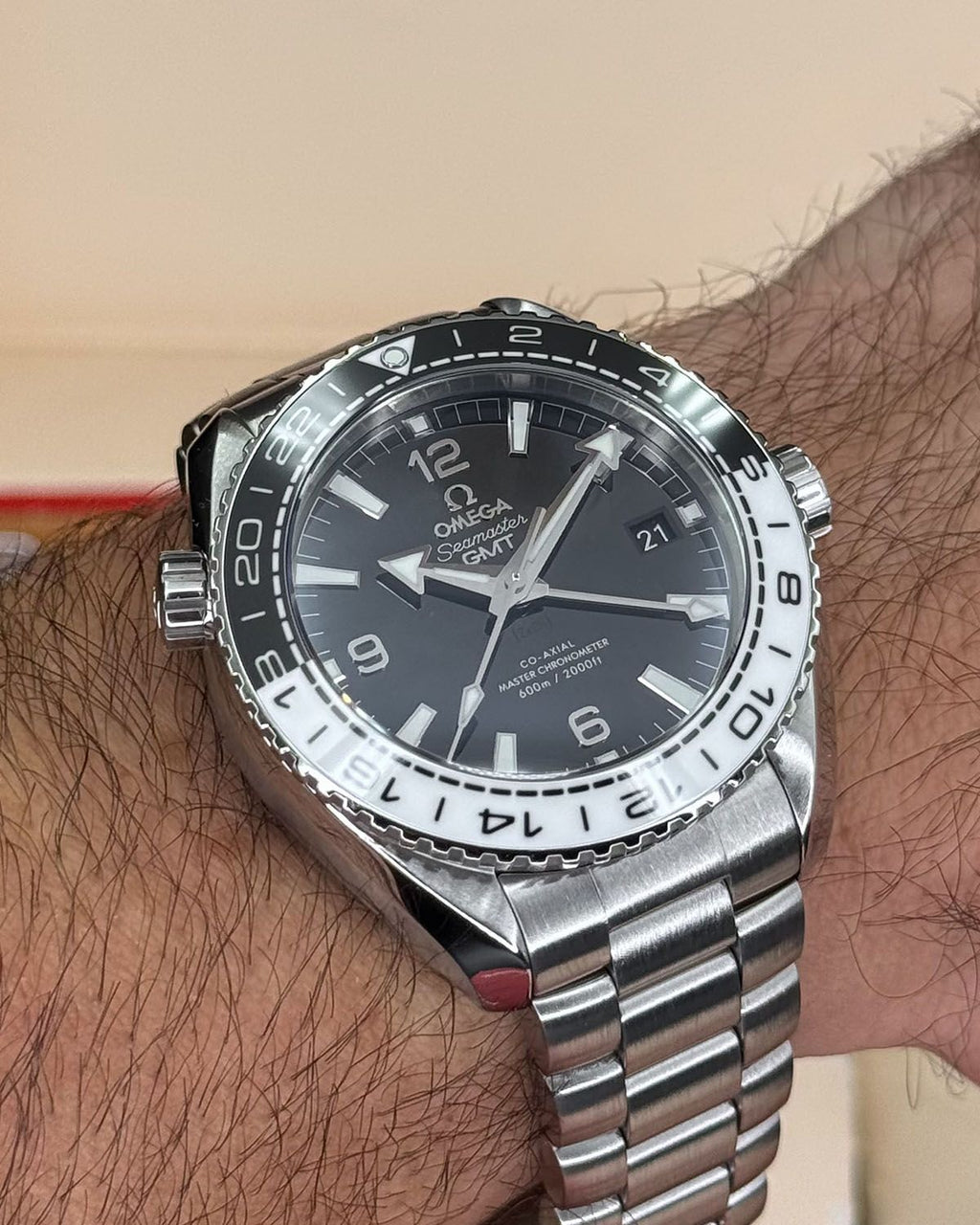 Omega 215.30.44.22.01.001