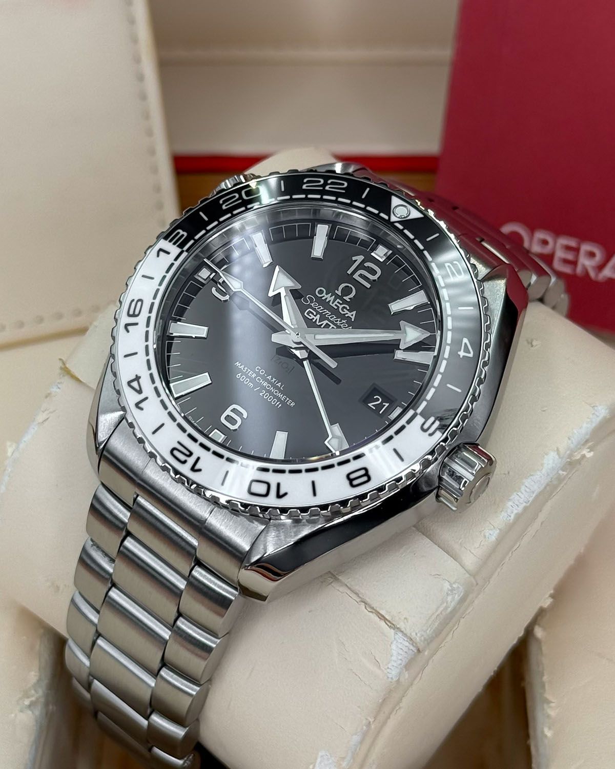 Omega 215.30.44.22.01.001