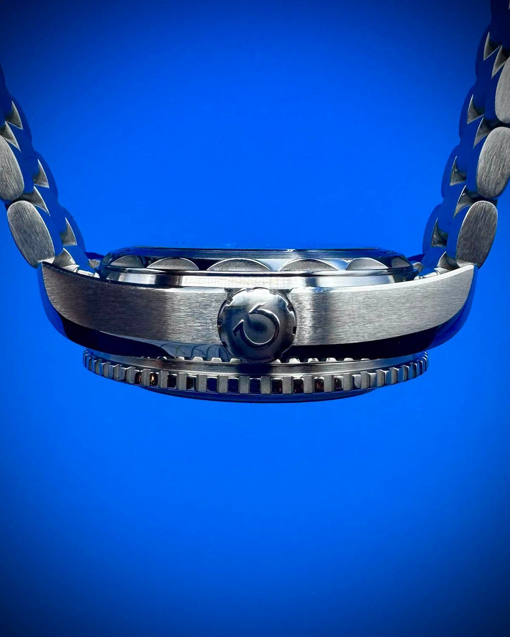 Omega 215.30.44.22.01.001