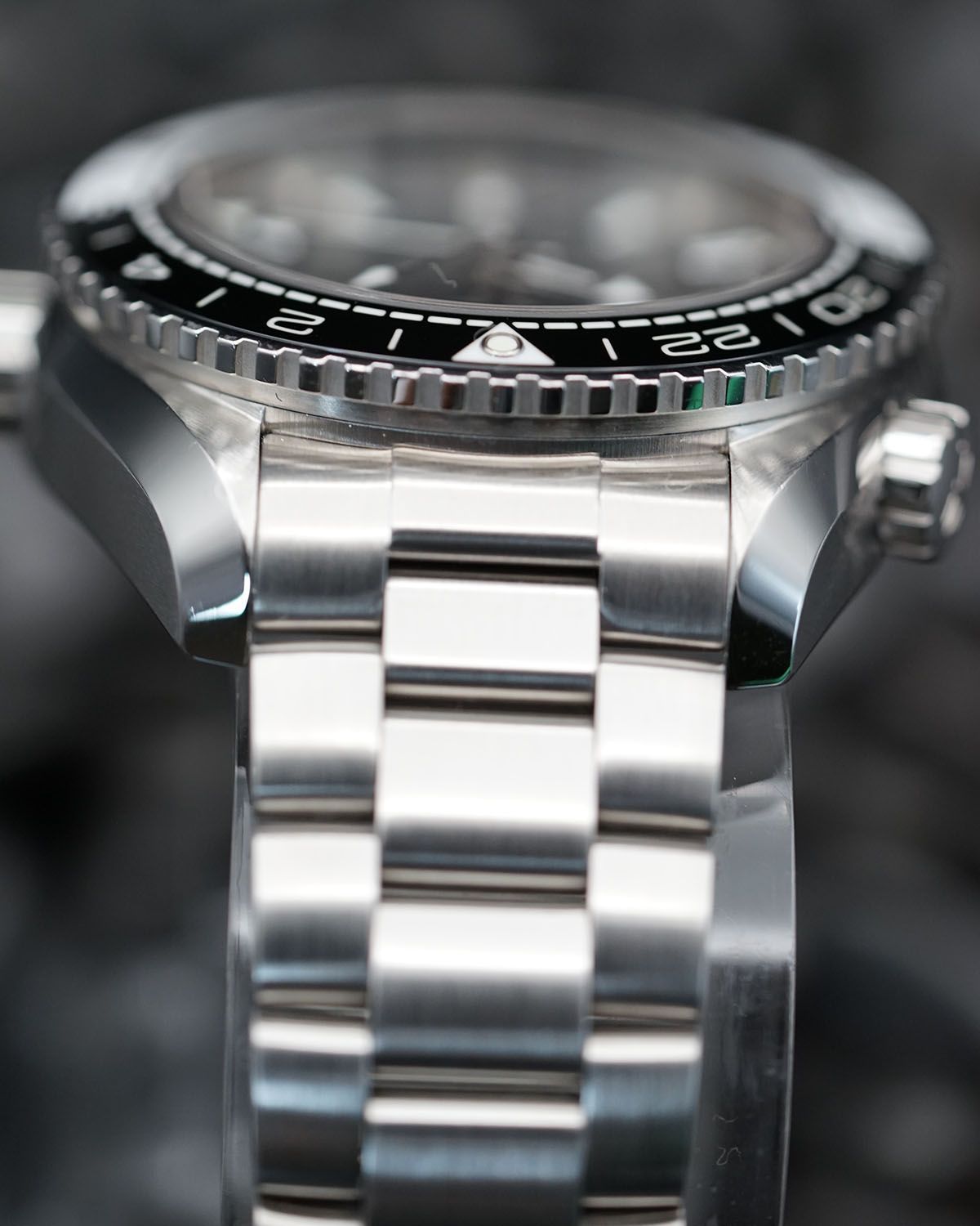 Omega 215.30.44.22.01.001