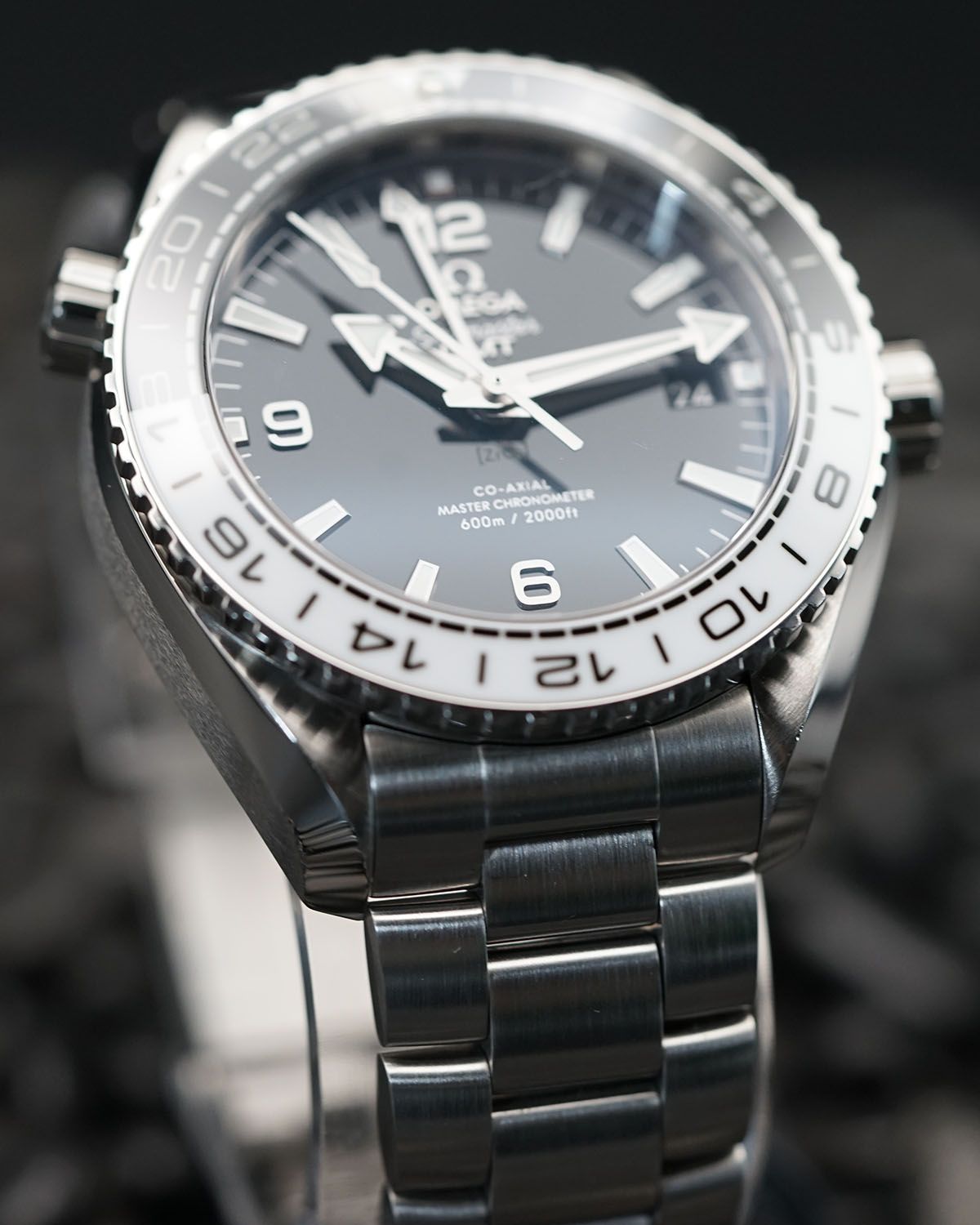 Omega 215.30.44.22.01.001