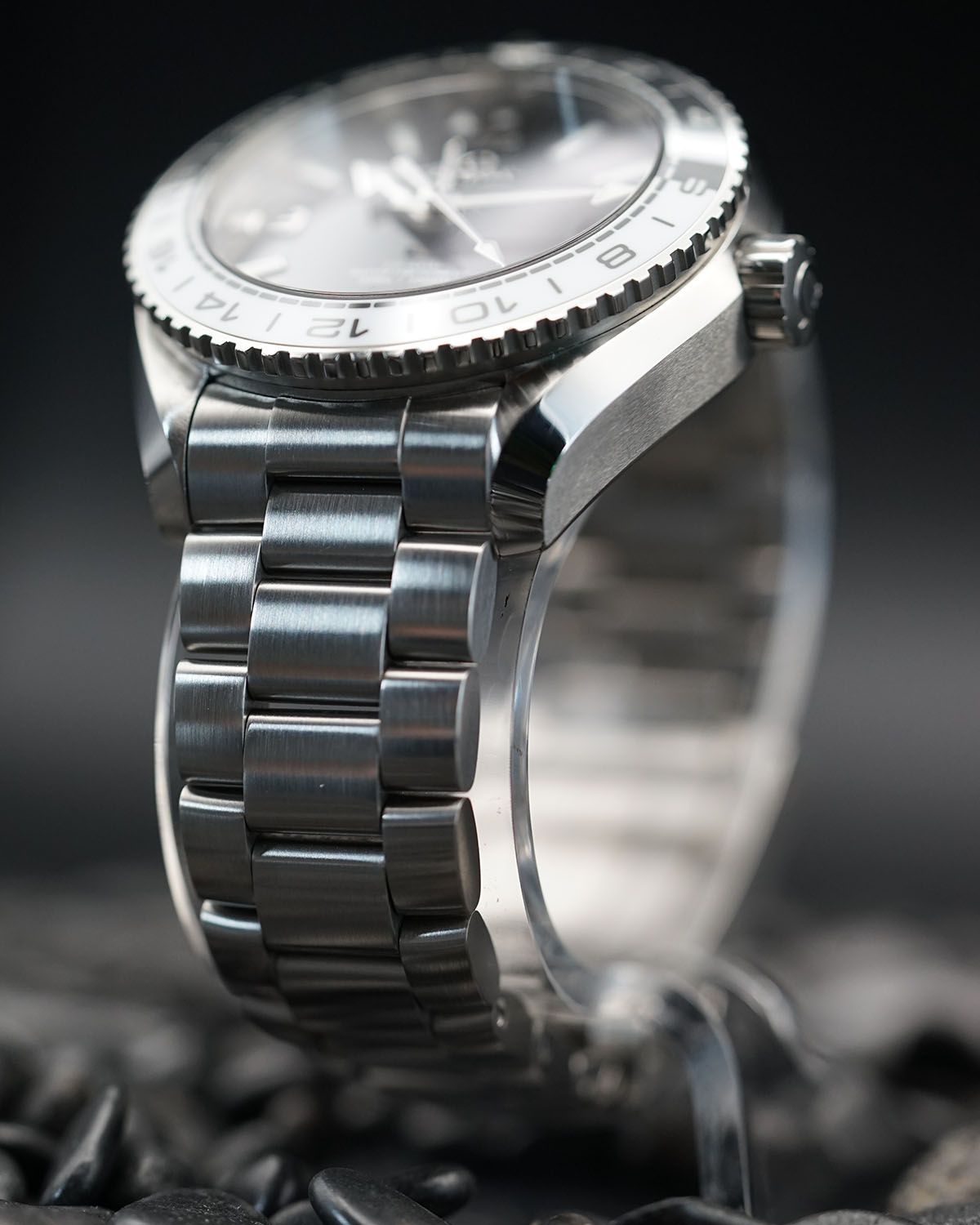 Omega 215.30.44.22.01.001