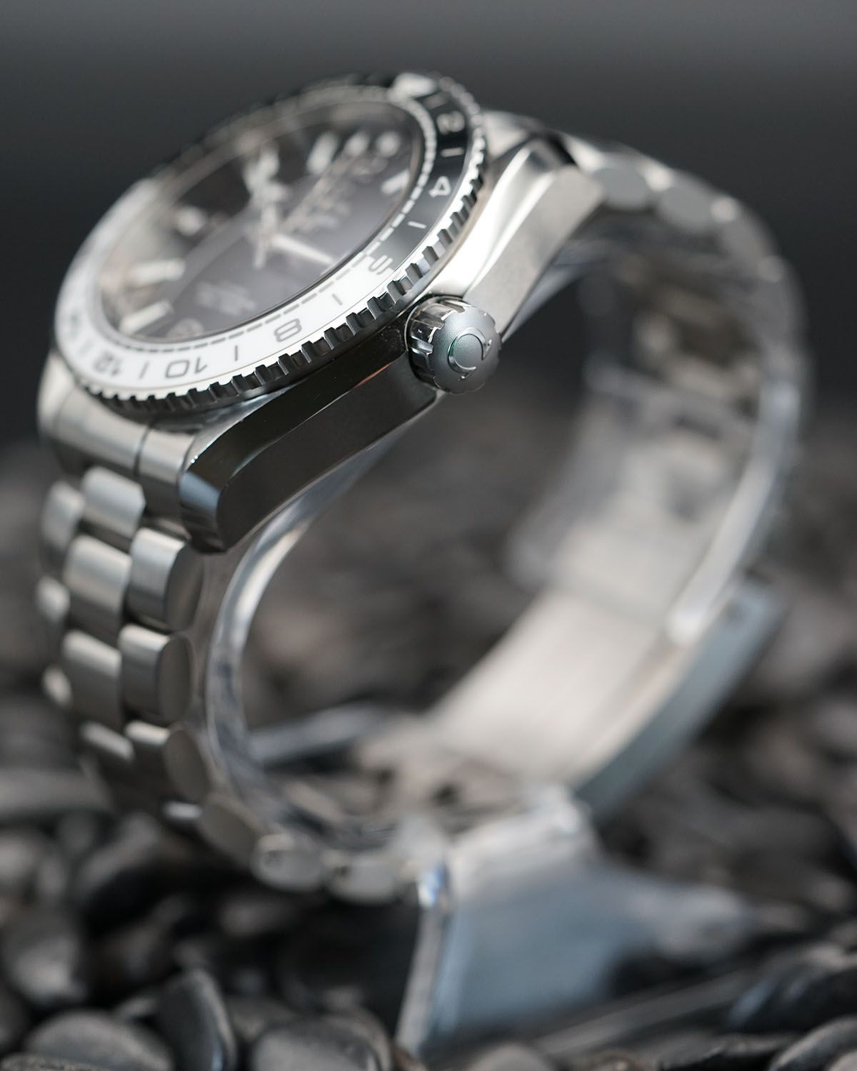 Omega 215.30.44.22.01.001