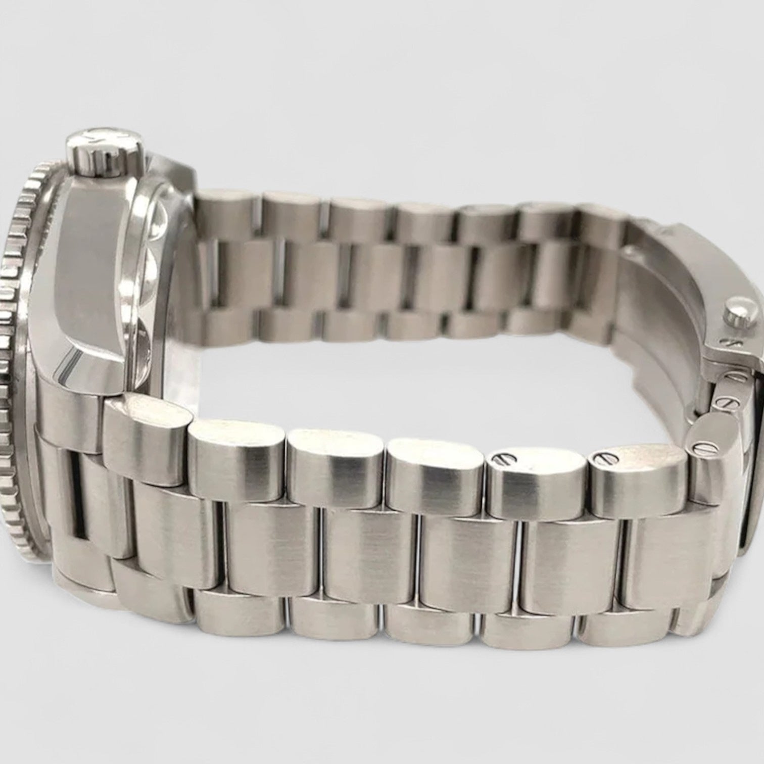 Omega 215.30.44.22.01.001