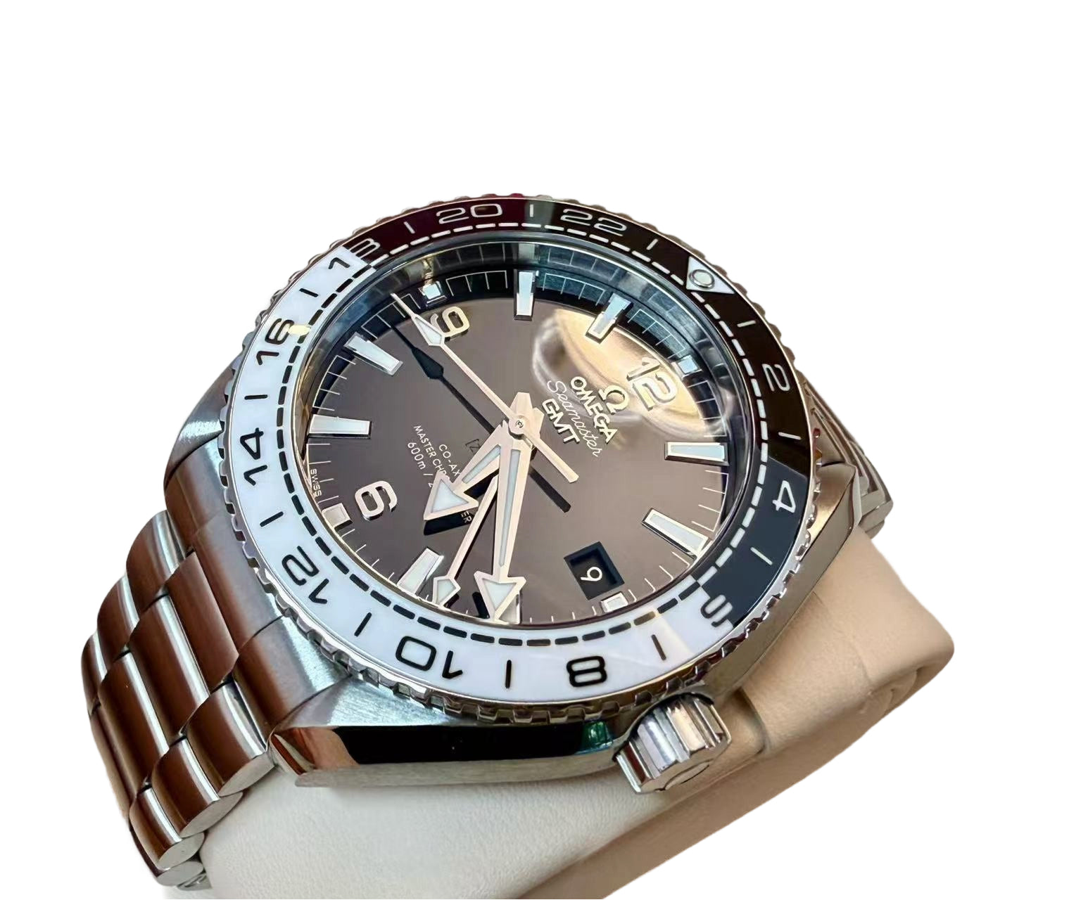 Omega 215.30.44.22.01.001