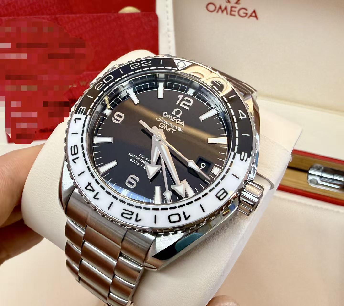 Omega 215.30.44.22.01.001