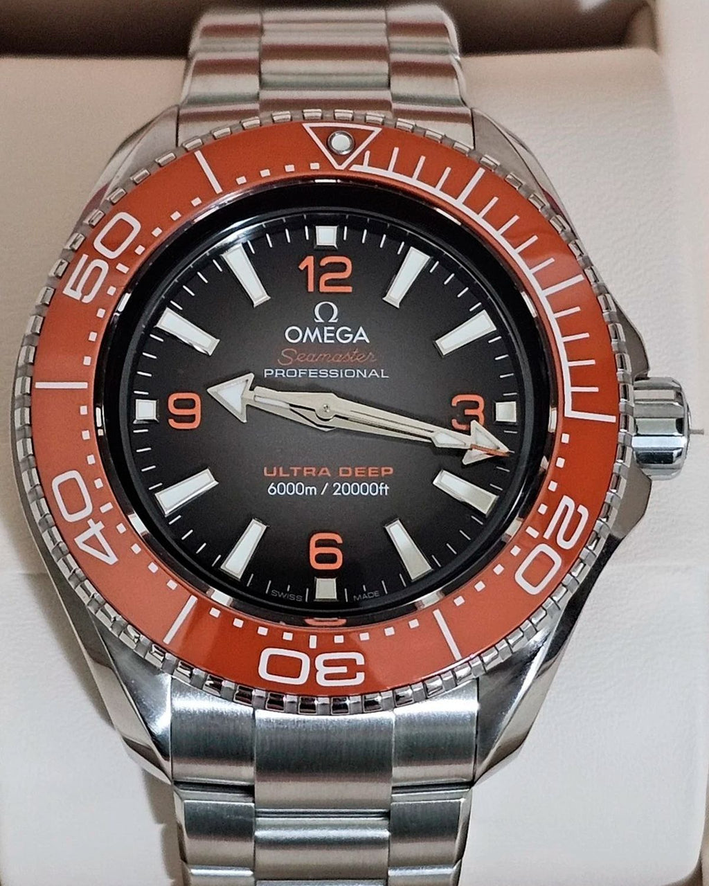 Omega 215.30.46.21.06.001