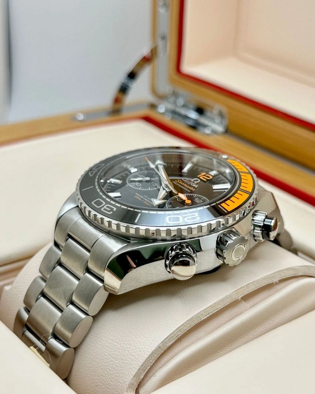 Omega 215.30.46.51.01.002