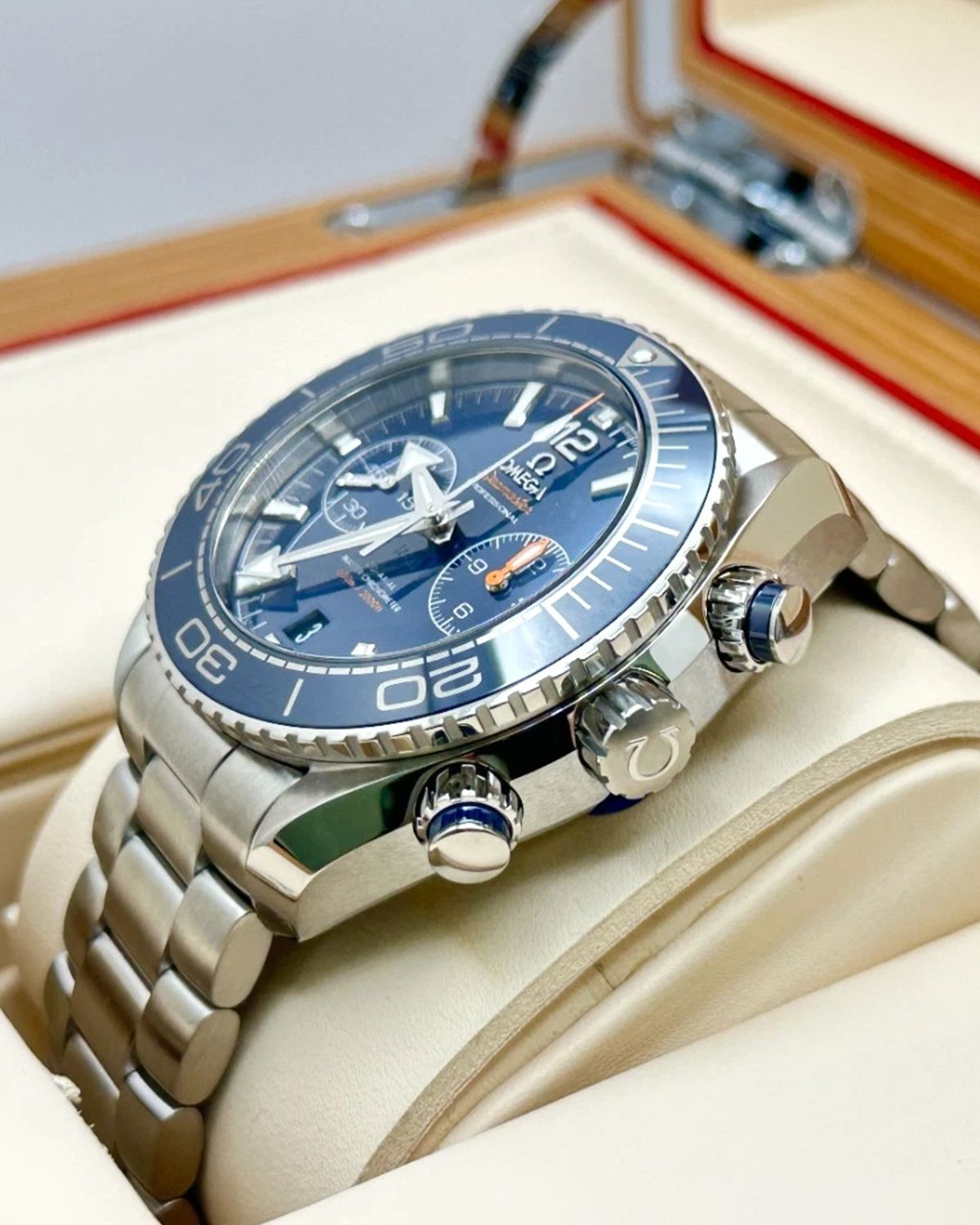Omega 215.30.46.51.03.001