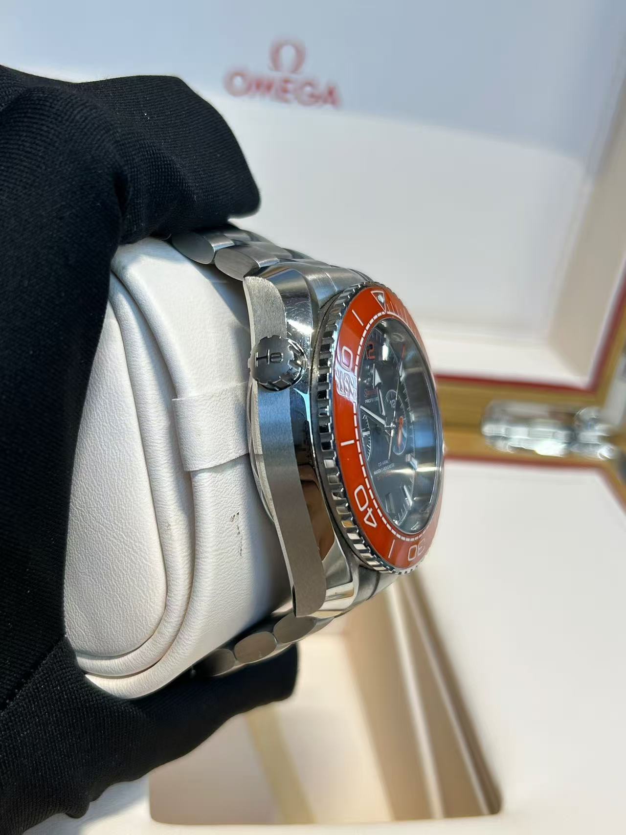 Omega 215.30.46.51.99.001