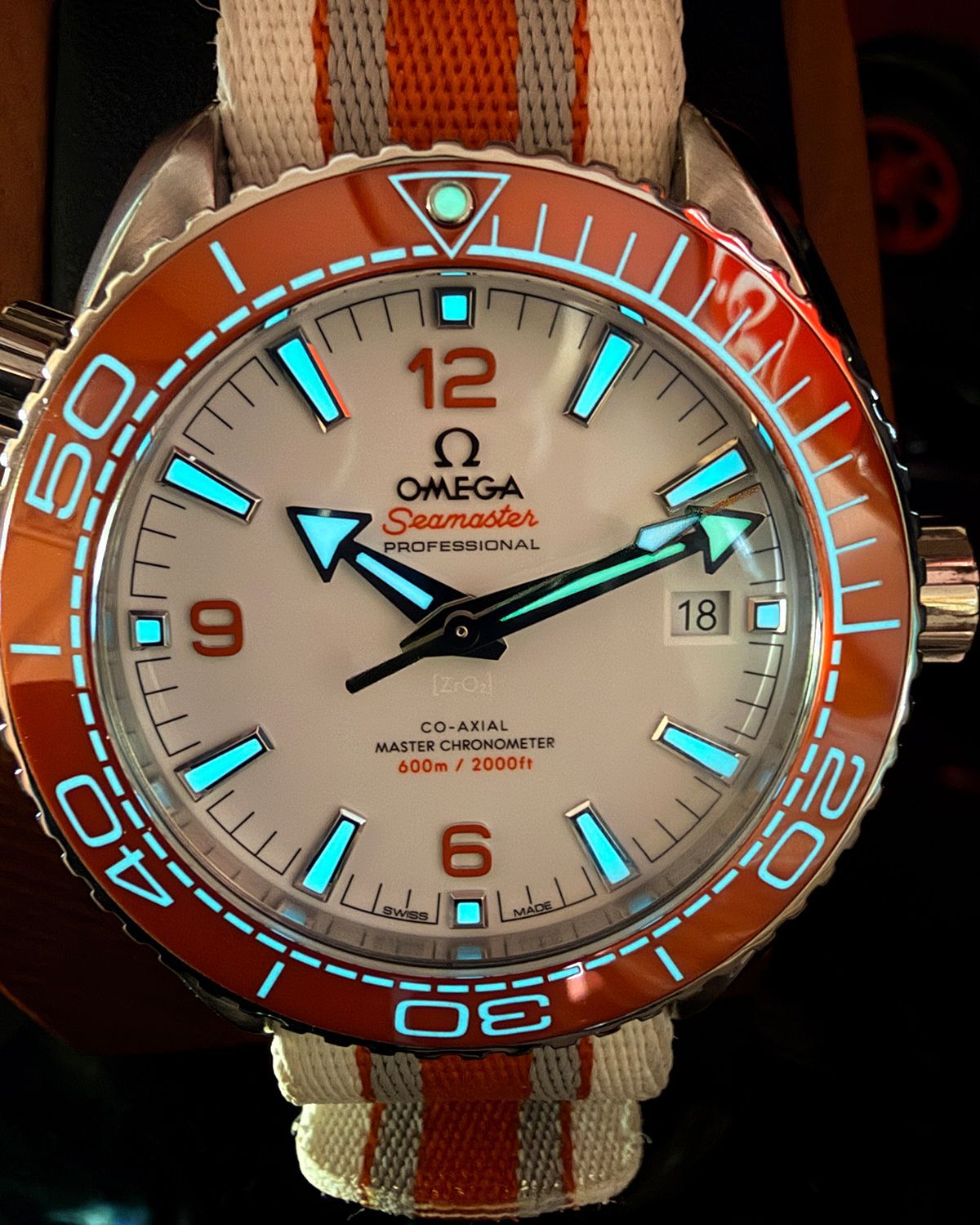 Omega 215.32.44.21.04.001