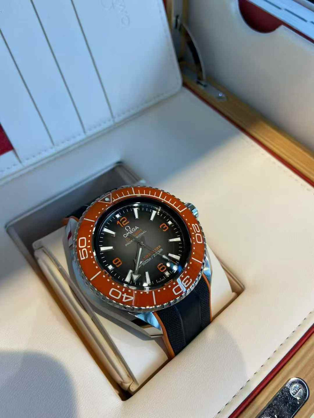 Omega 215.32.46.21.06.001