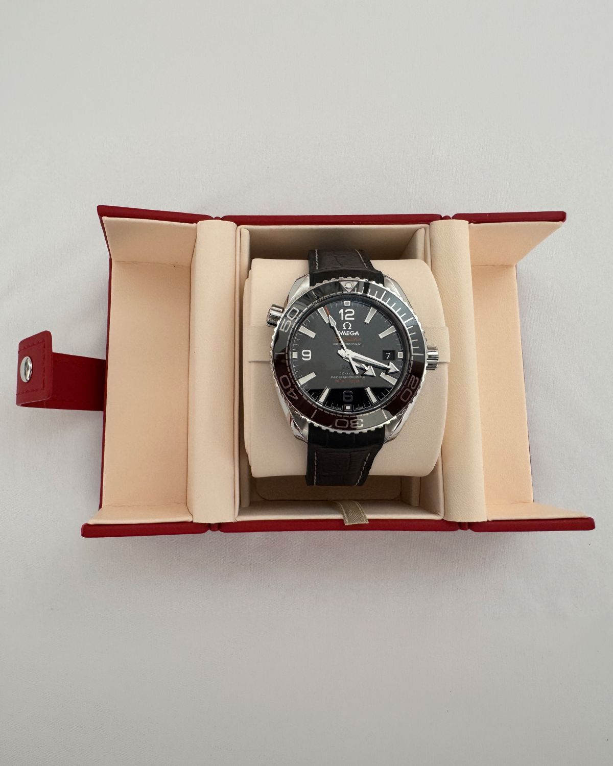 Omega 215.33.40.20.01.001