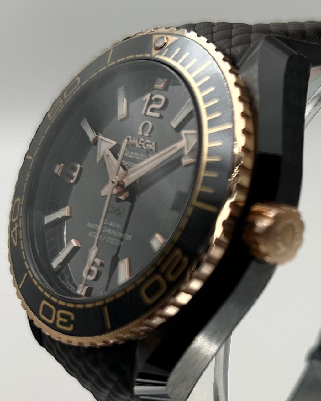 Omega 215.62.40.20.13.001