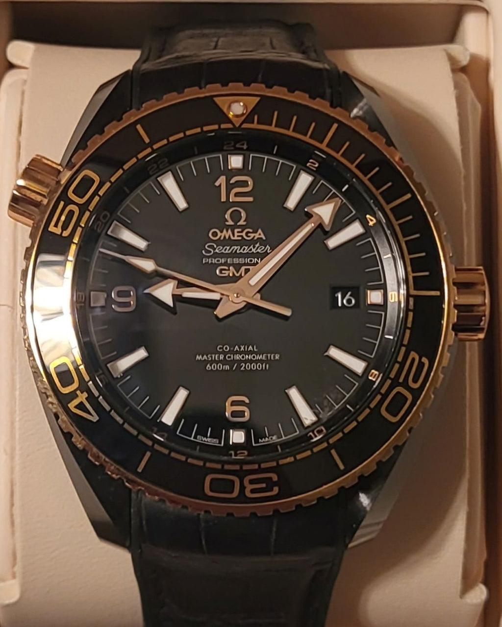 Omega 215.63.46.22.01.001