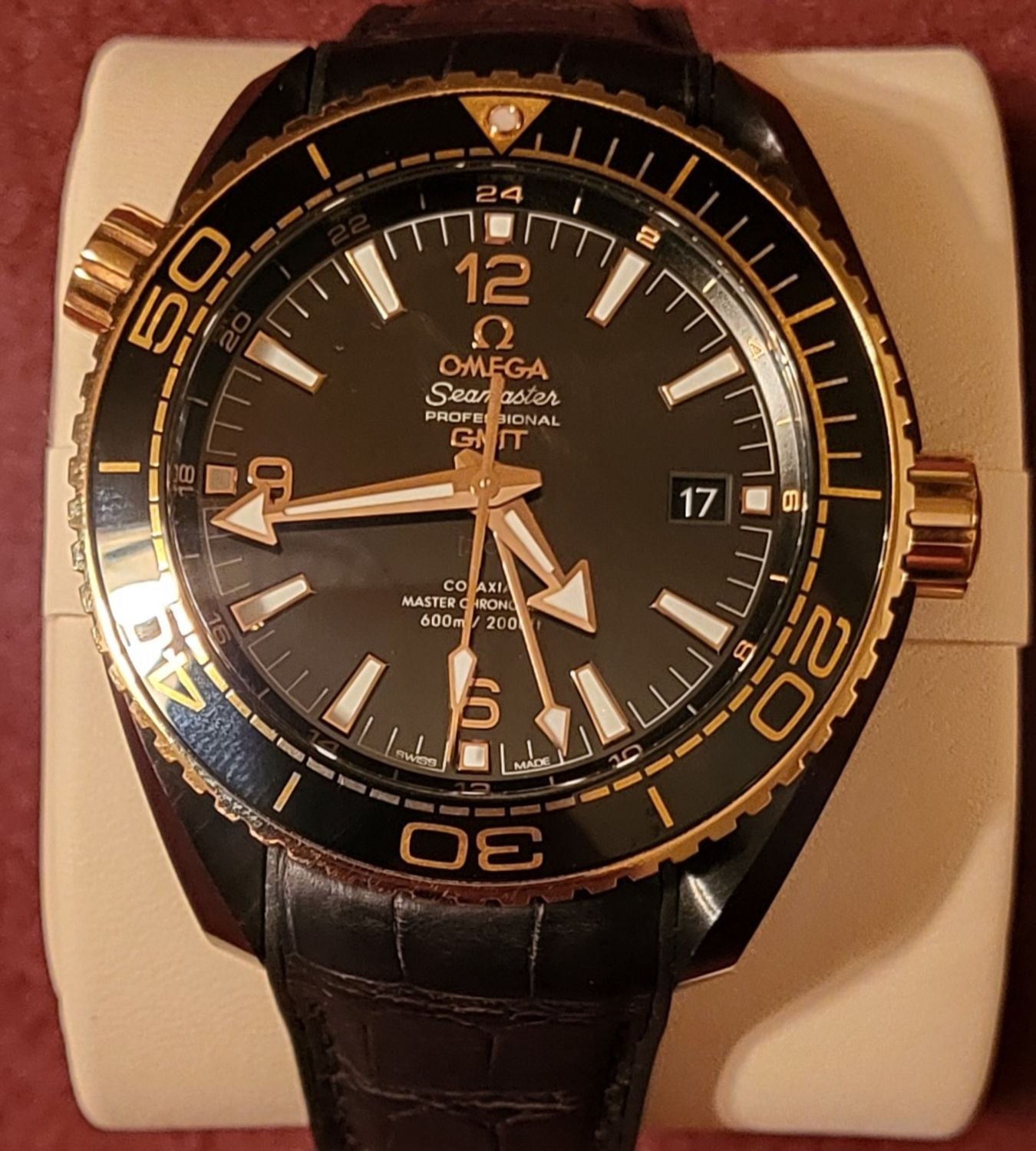 Omega 215.63.46.22.01.001