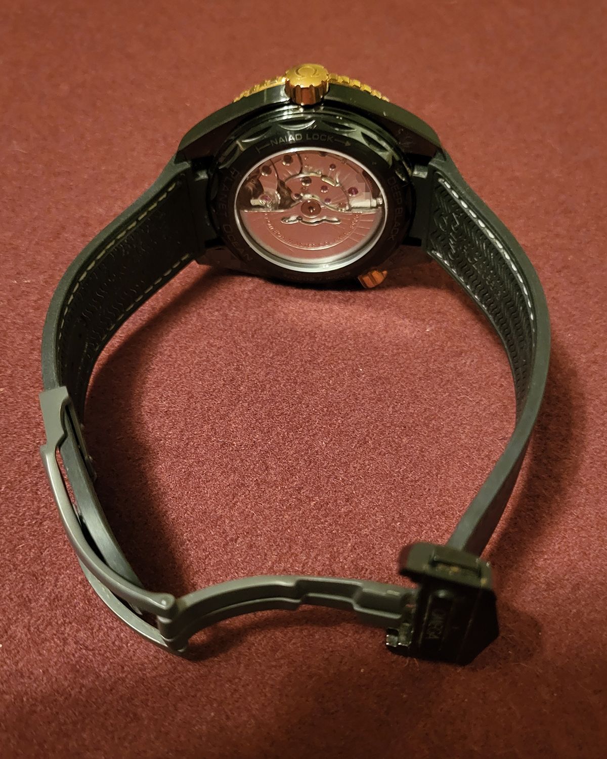 Omega 215.63.46.22.01.001