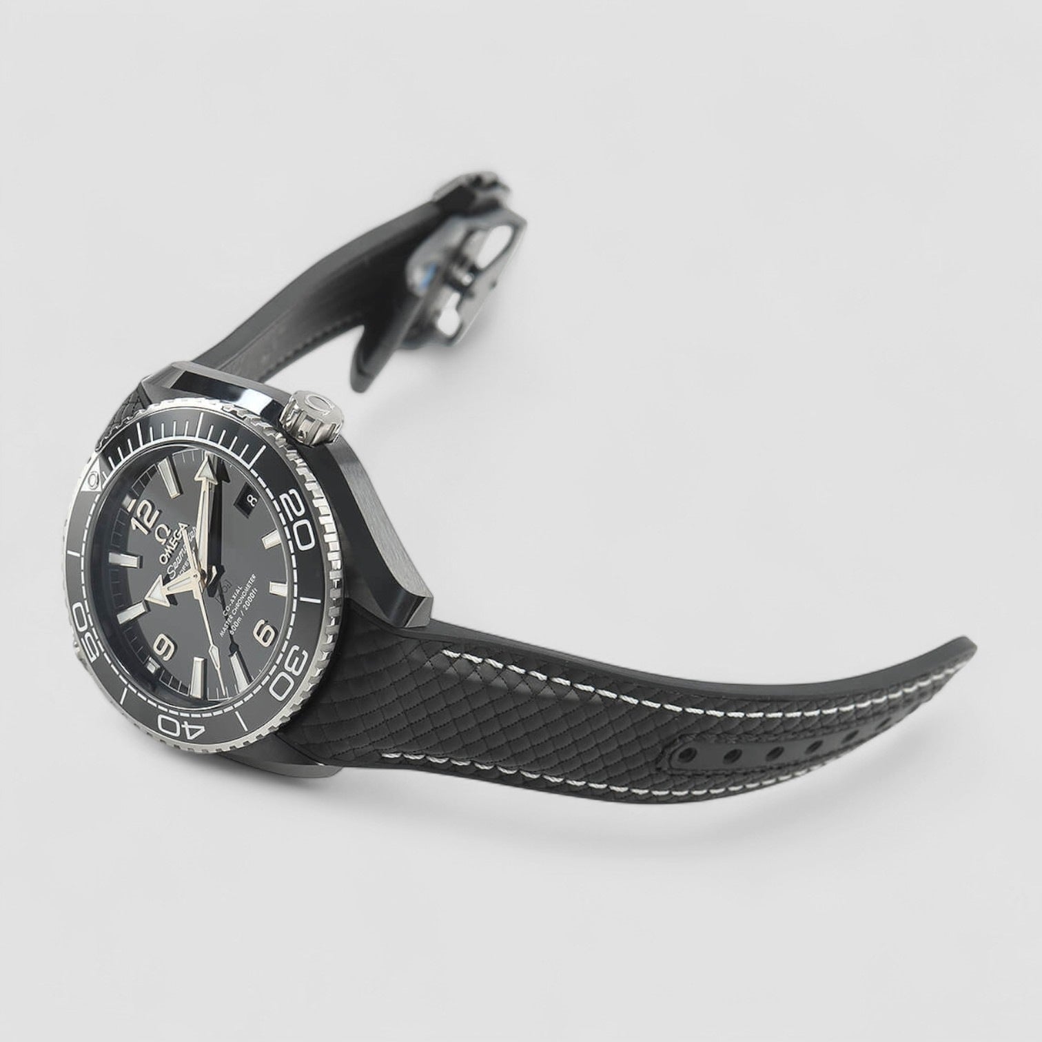 Omega 215.92.40.20.01.001