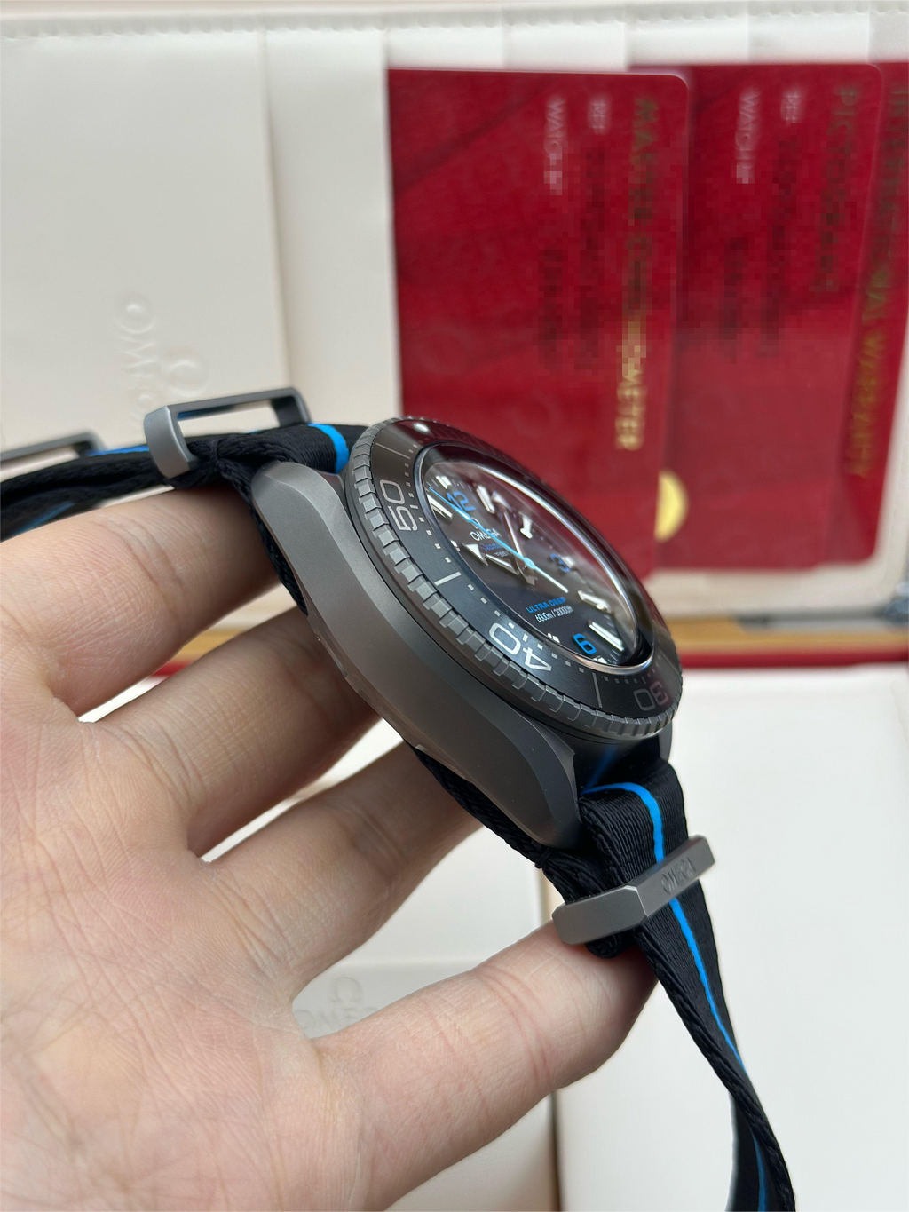 Omega 215.92.46.21.01.001