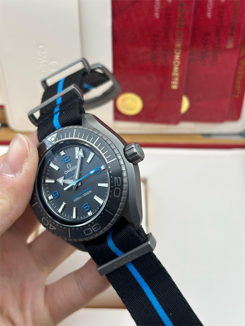 Omega 215.92.46.21.01.001
