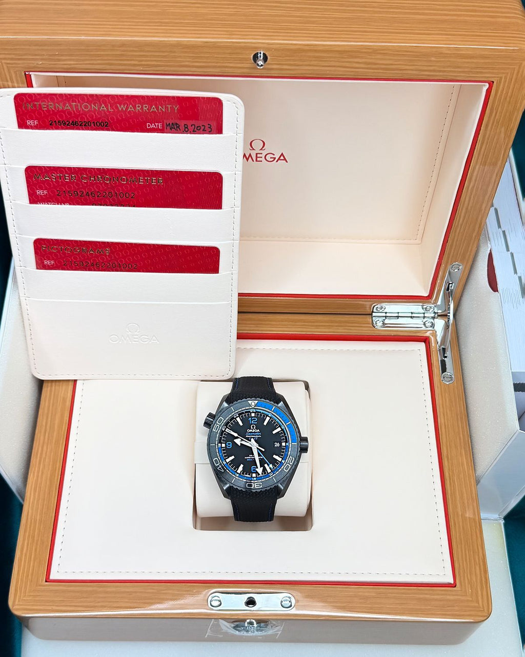 Omega 215.92.46.22.01.002