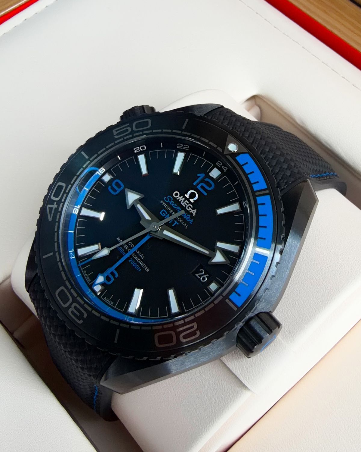 Omega 215.92.46.22.01.002