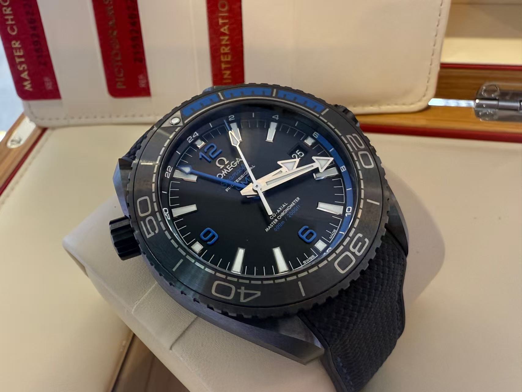 Omega 215.92.46.22.01.002
