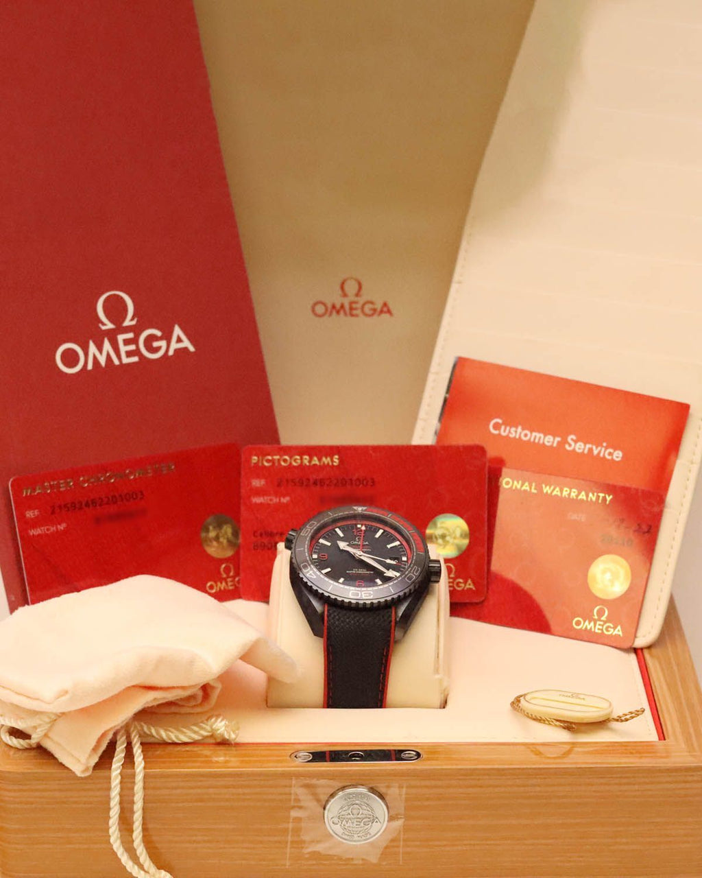Omega 215.92.46.22.01.003