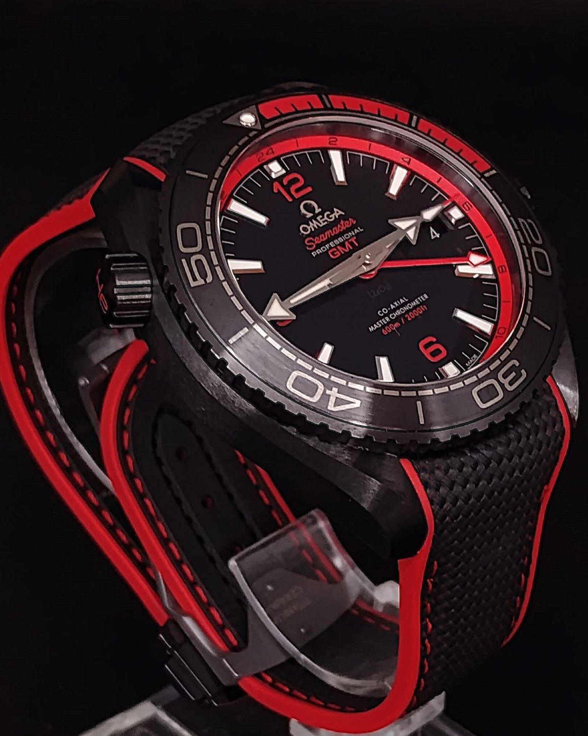 Omega 215.92.46.22.01.003