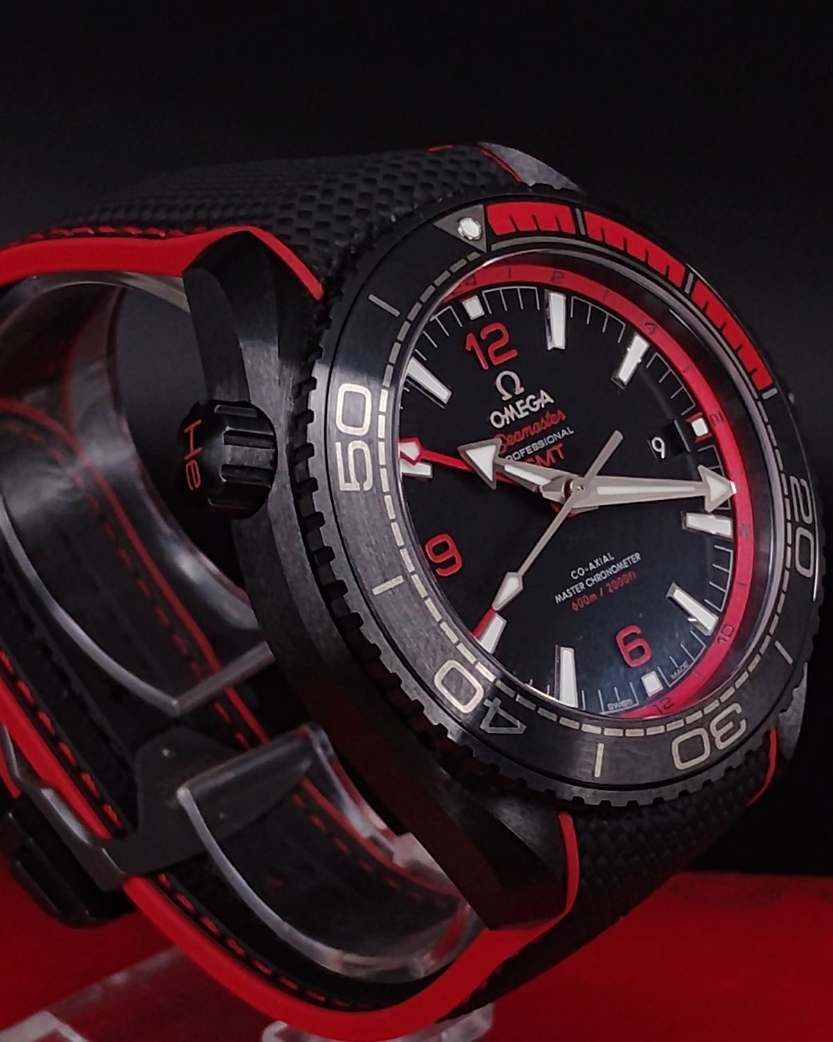Omega 215.92.46.22.01.003