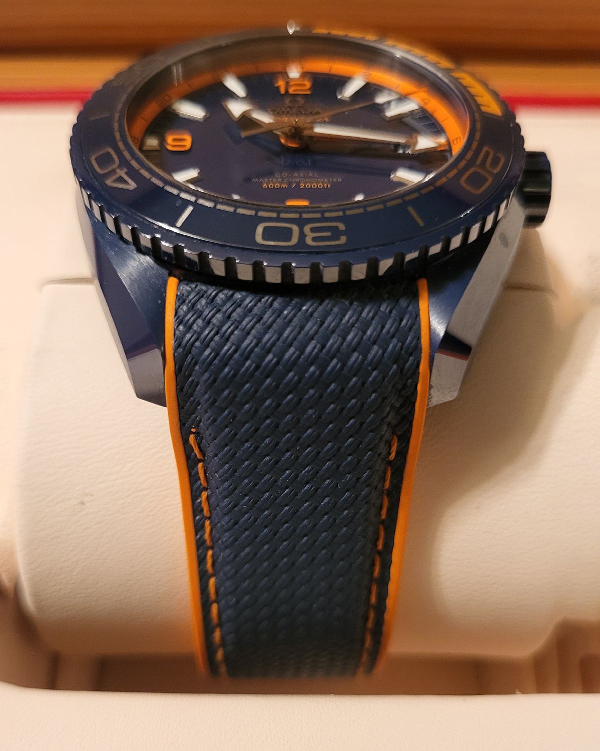 Omega 215.92.46.22.03.001