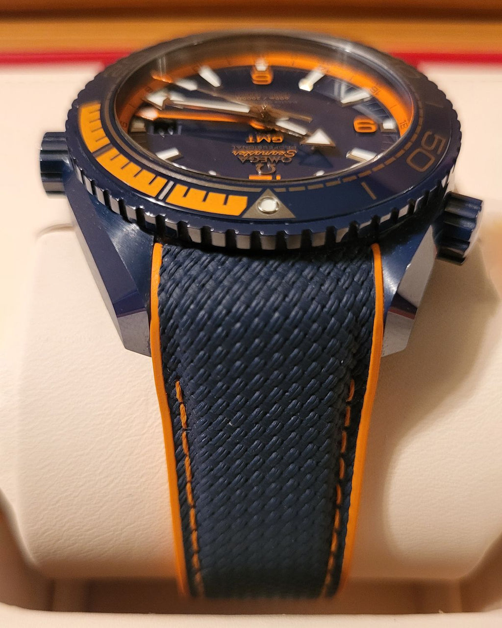 Omega 215.92.46.22.03.001