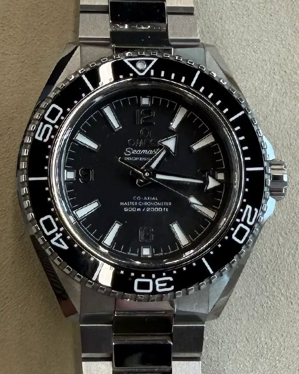 Omega 217.30.42.21.01.001